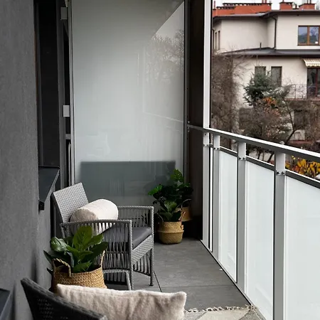 דירה Family & Business Premium No1 - 1 Bedroom With Private Jacuzzi, Balcony, Parking ורשה