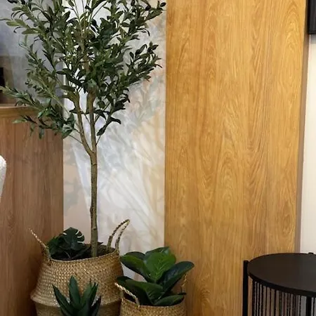 דירה Family & Business Premium No1 - 1 Bedroom With Private Jacuzzi, Balcony, Parking ורשה