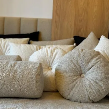 Family & Business Premium No1 - 1 Bedroom With Private Jacuzzi, Balcony, Parking Lägenhet Warszawa