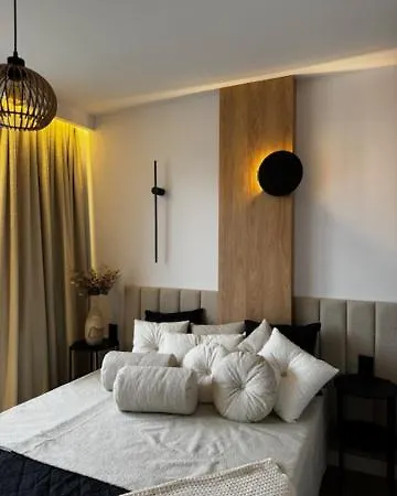 Family & Business Premium No1 - 1 Bedroom With Private Jacuzzi, Balcony, Parking