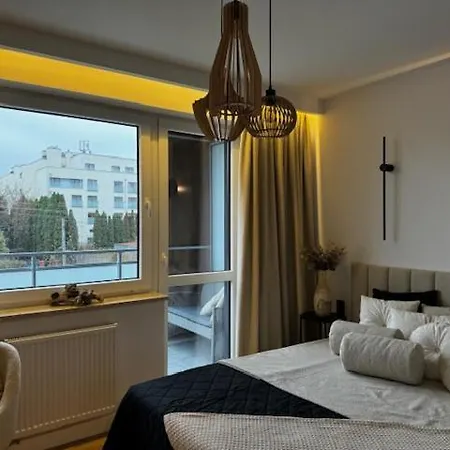 Family & Business Premium No1 - 1 Bedroom With Private Jacuzzi, Balcony, Parking Apartment *