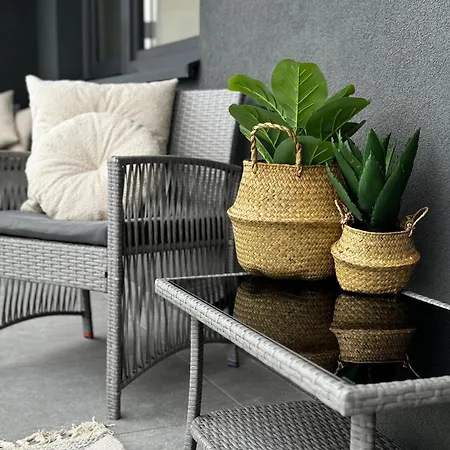 Family & Business Premium No1 - 1 Bedroom With Private Jacuzzi, Balcony, Parking Апартаменты