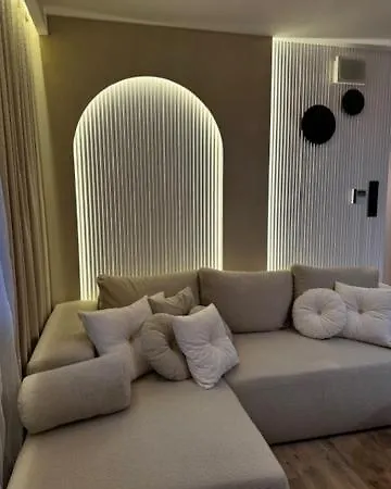 Family & Business Premium No1 - 1 Bedroom With Private Jacuzzi, Balcony, Parking Apartment