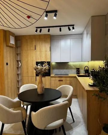 Family & Business Premium No1 - 1 Bedroom With Private Jacuzzi, Balcony, Parking Apartment Warschau