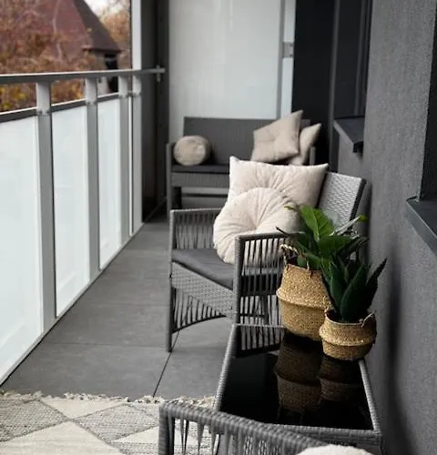 Family & Business Premium No1 - 1 Bedroom With Private Jacuzzi, Balcony, Parking *