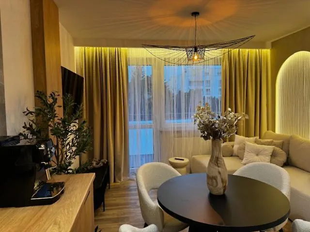 Διαμέρισμα Family & Business Premium No1 - 1 Bedroom With Private Jacuzzi, Balcony, Parking Βαρσοβία