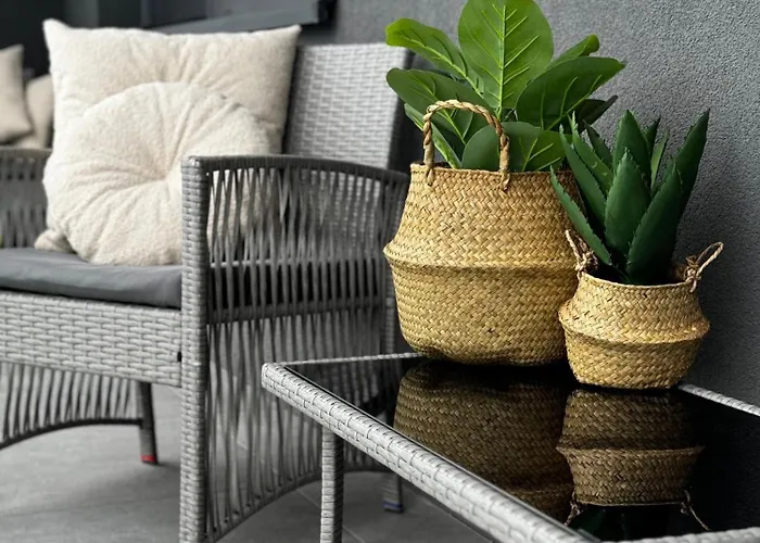 Family & Business Premium No1 - 1 Bedroom With Private Jacuzzi, Balcony, Parking Διαμέρισμα