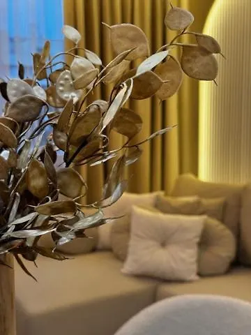 Family & Business Premium No1 - 1 Bedroom With Private Jacuzzi, Balcony, Parking *