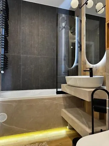 Διαμέρισμα Family & Business Premium No1 - 1 Bedroom With Private Jacuzzi, Balcony, Parking Βαρσοβία