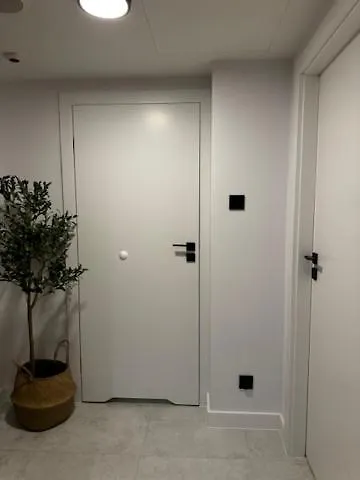 Διαμέρισμα Family & Business Premium No1 - 1 Bedroom With Private Jacuzzi, Balcony, Parking Βαρσοβία