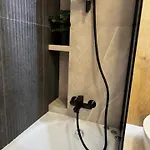 Appartement Family & Business Premium No1 - 1 Bedroom With Private Jacuzzi, Balcony, Parking