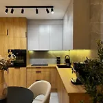 Family & Business Premium No1 - 1 Bedroom With Private Jacuzzi, Balcony, Parking Warschau