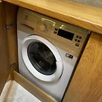 Family & Business Premium No1 - 1 Bedroom With Private Jacuzzi, Balcony, Parking *