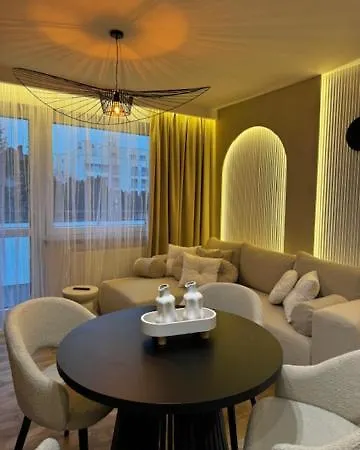 Family & Business Premium No1 - 1 Bedroom With Private Jacuzzi, Balcony, Parking Appartement